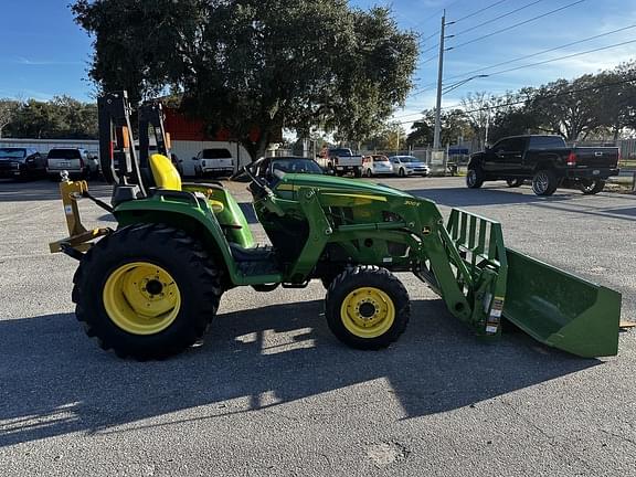 Image of John Deere 3038E equipment image 3