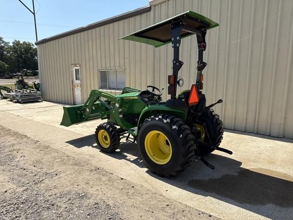 Image of John Deere 3038E equipment image 2