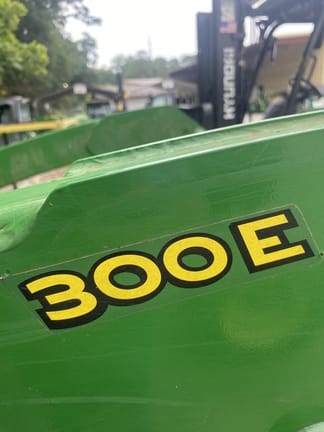 2018 John Deere 3038E Equipment Image0
