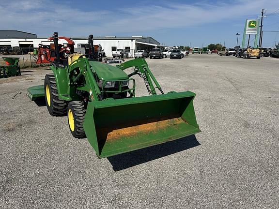 Image of John Deere 3038E equipment image 1