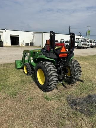 Image of John Deere 3038E equipment image 2