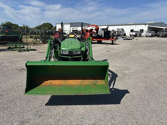 Image of John Deere 3038E equipment image 2