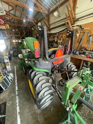2018 John Deere 3038E Equipment Image0