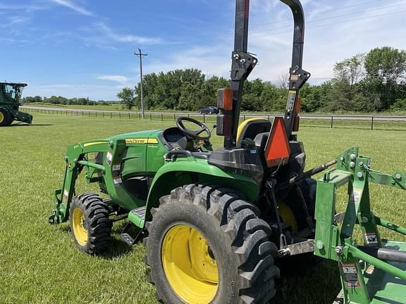 Image of John Deere 3038E equipment image 2