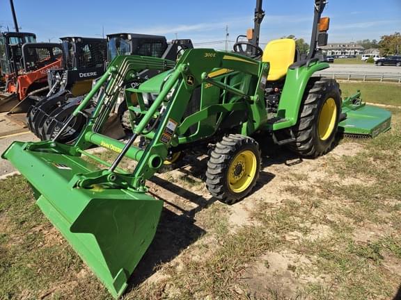 Image of John Deere 3038E equipment image 1