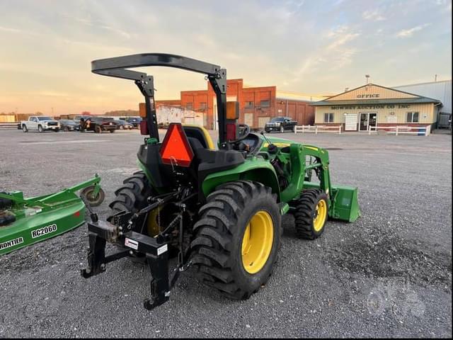 Image of John Deere 3038E equipment image 3