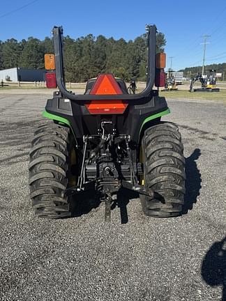 Image of John Deere 3038E equipment image 3