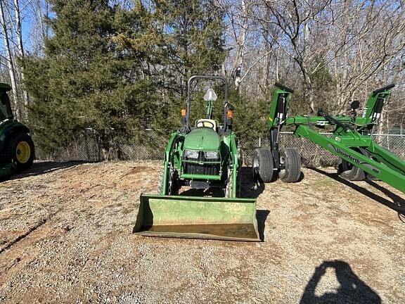 Image of John Deere 3038E equipment image 1