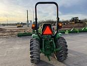 Thumbnail image John Deere 3039R 4