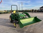 Thumbnail image John Deere 3039R 8