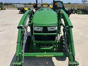 Main image John Deere 3039R 9