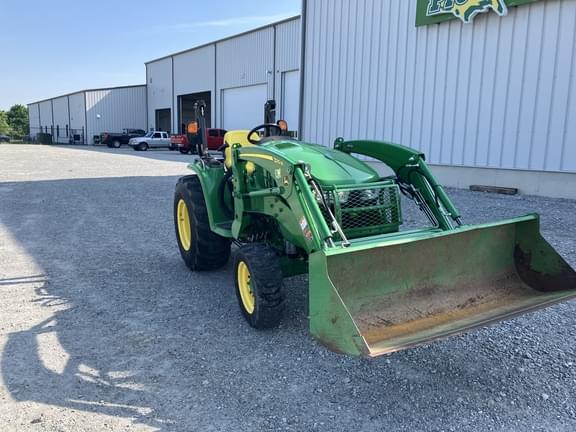 Image of John Deere 3039R Primary image