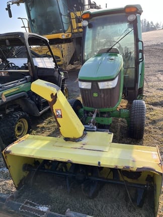 2018 John Deere 3039R Equipment Image0