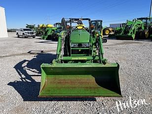 Main image John Deere 3046R 4