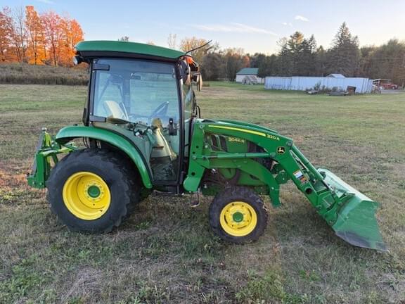 Image of John Deere 3046R Primary image