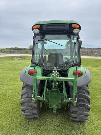 Image of John Deere 3046R equipment image 2