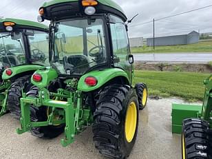 Main image John Deere 3046R 7