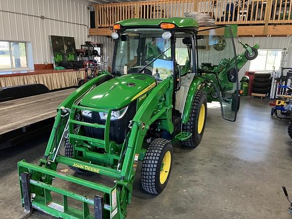 Image of John Deere 3046R equipment image 2