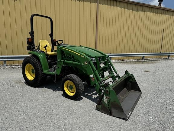 Image of John Deere 3046R Primary image