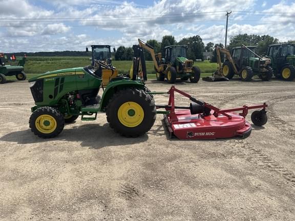 Image of John Deere 3046R equipment image 2