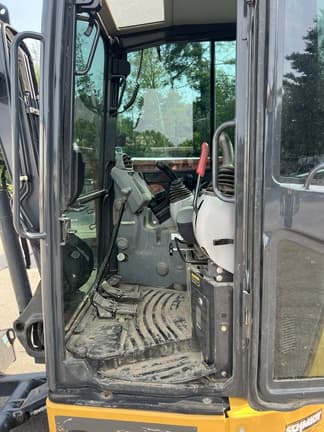 Image of John Deere 30G equipment image 3
