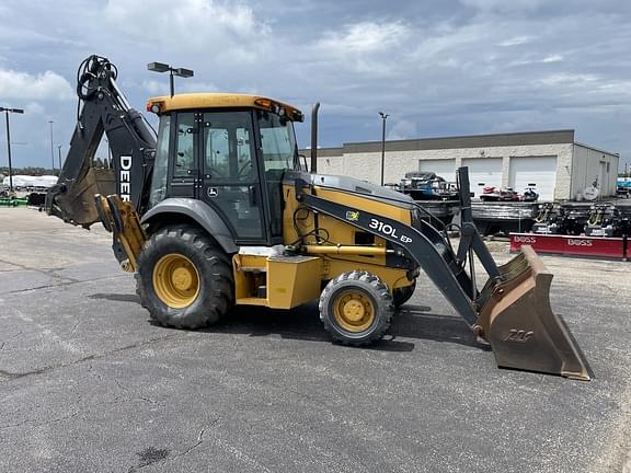 Image of John Deere 310L EP equipment image 3