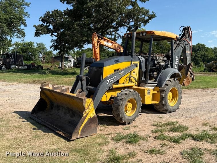 2018 John Deere 310SL Equipment Image0