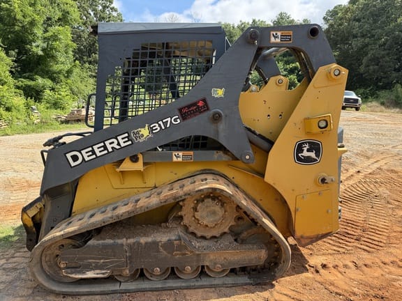 2018 John Deere 317G Equipment Image0