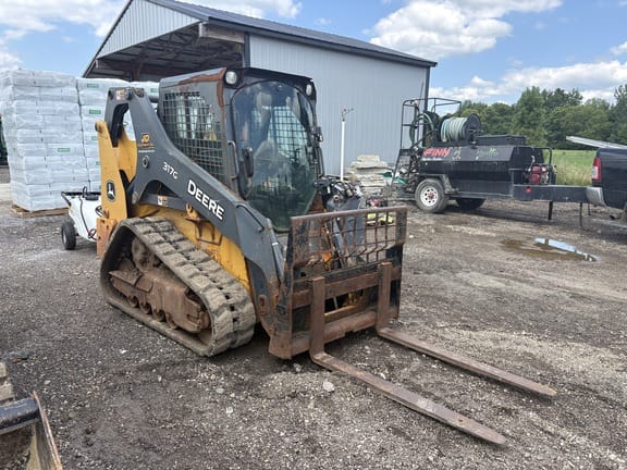 2018 John Deere 317G Equipment Image0