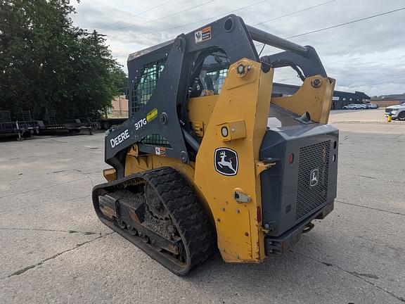 Image of John Deere 317G equipment image 4