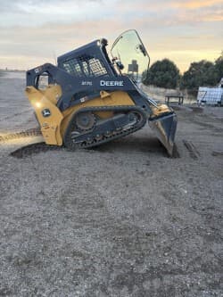 Image of John Deere 317G equipment image 2