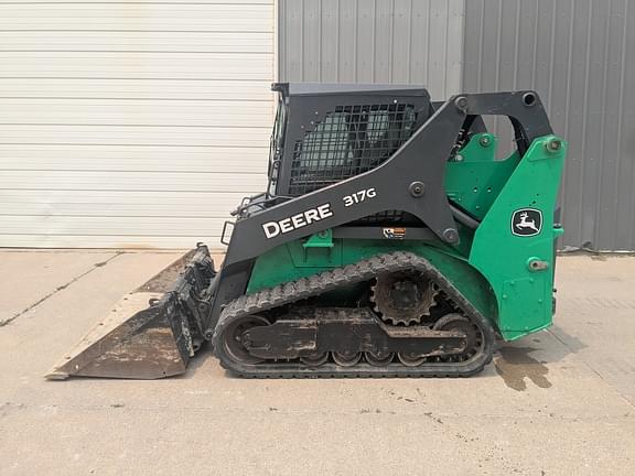 Image of John Deere 317G equipment image 2
