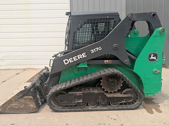 Image of John Deere 317G equipment image 1