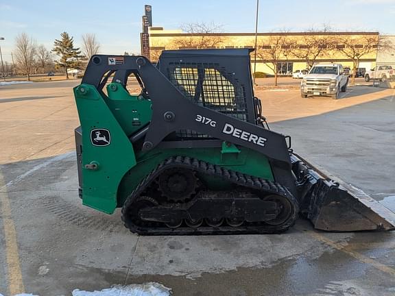 Image of John Deere 317G equipment image 2