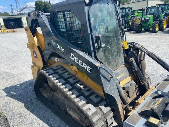 Image of John Deere 317G equipment image 1