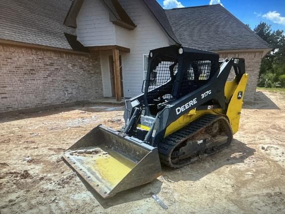 Image of John Deere 317G equipment image 3