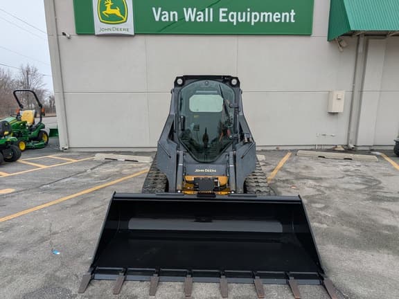 Image of John Deere 317G equipment image 1