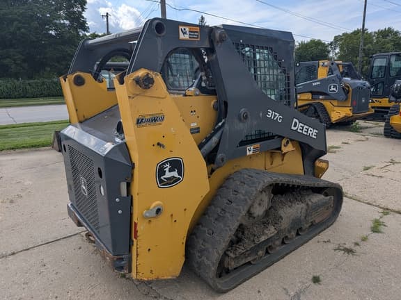 Image of John Deere 317G equipment image 2