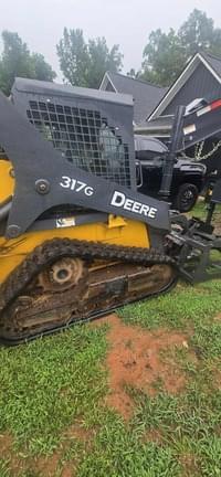 Image of John Deere 317G equipment image 3