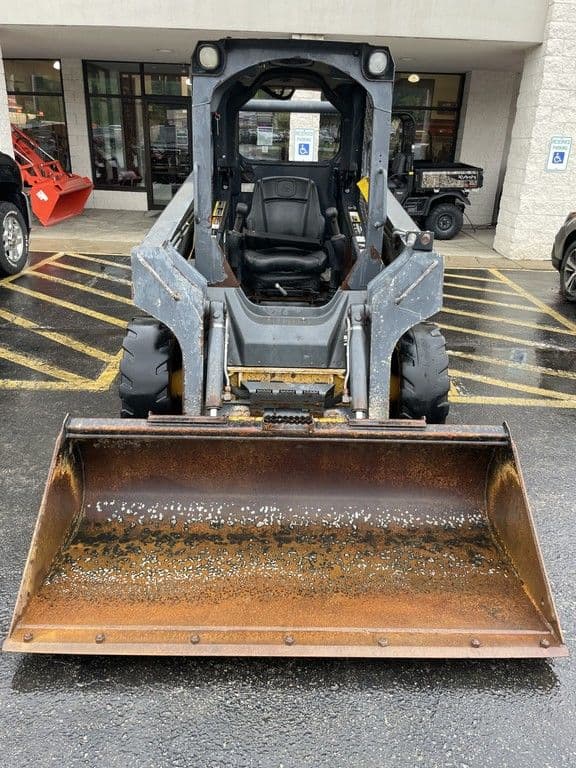 Image of John Deere 318D equipment image 2