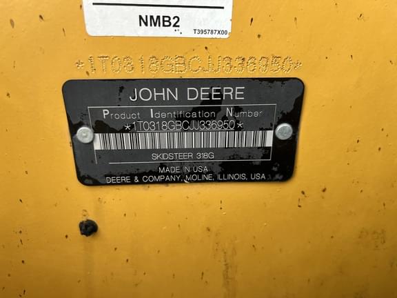 Image of John Deere 318G equipment image 4