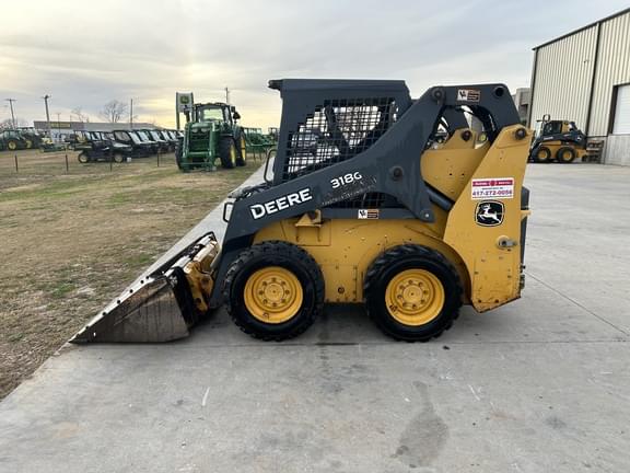 Image of John Deere 318G equipment image 2