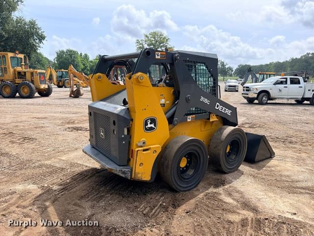 Image of John Deere 318G equipment image 4