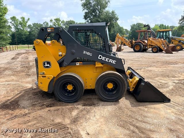 Image of John Deere 318G equipment image 3