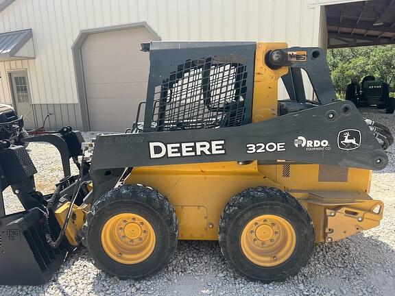 Image of John Deere 320E Primary image