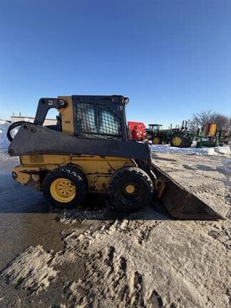 Image of John Deere 320G equipment image 2