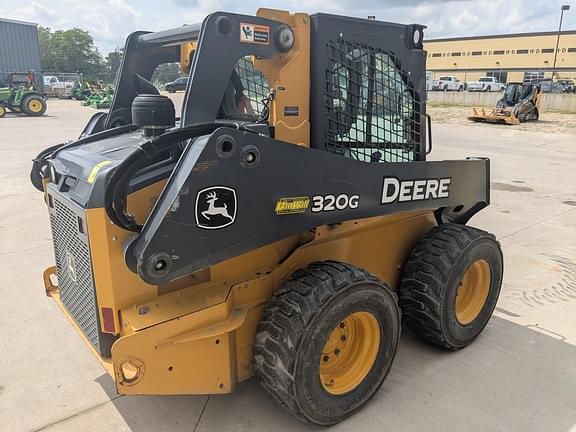 Image of John Deere 320G equipment image 4