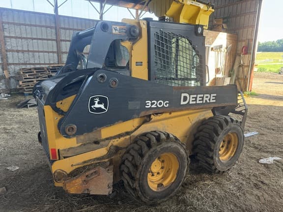 Image of John Deere 320G equipment image 2