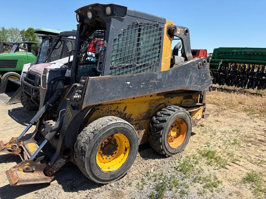 2018 John Deere 320G Equipment Image0