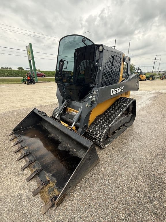 Image of John Deere 323E equipment image 1